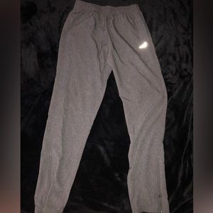 Pair of BCG work out pants, regular skinny jeans & looney tunes sweats